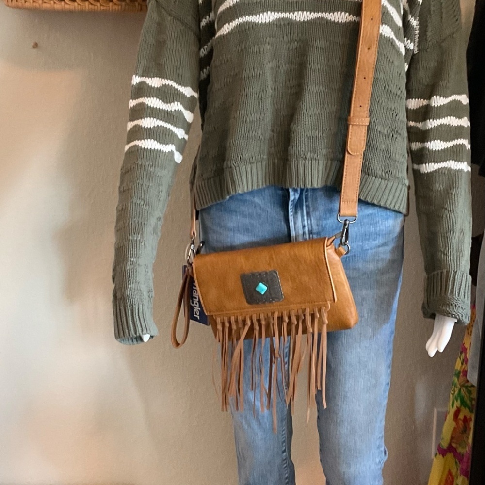 WRANGLER Vegan Leather Fringe Crossbody Purse and Western Wristlet Bag NWT - Picture 3 of 6